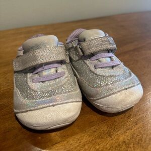 💜Baby Stride Rite Shoes Size 4(W)💜